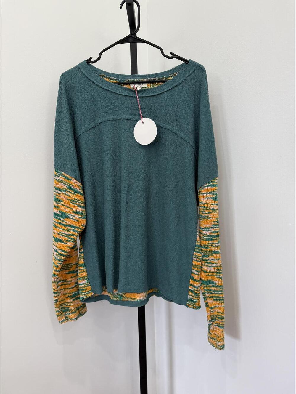 NWT Umgee Large Long Sleeve Knit Sweater with Colorful Sleeves